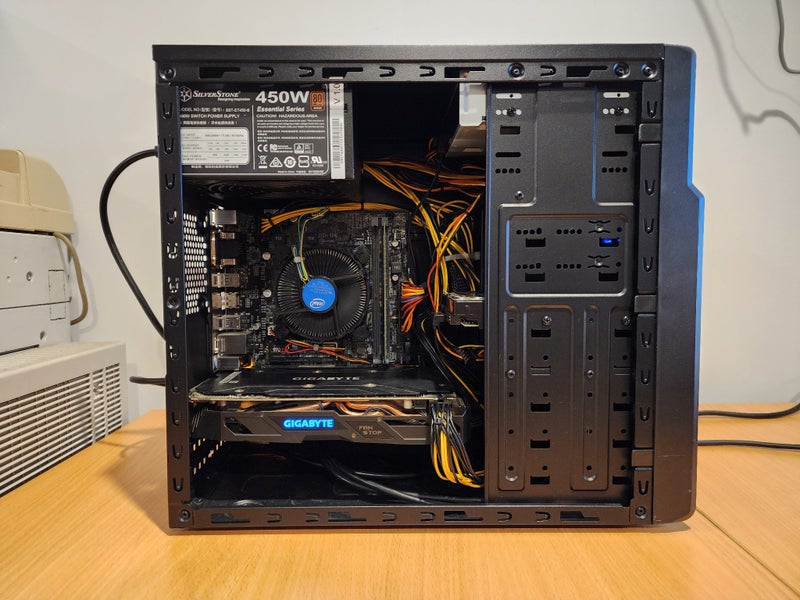 Gaming PC, Intel I7 7700, 16GB RAM, RX 47062864738434178112