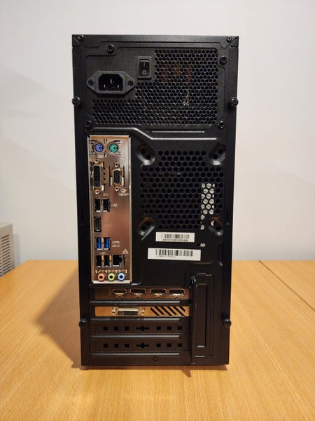 Gaming PC, Intel I7 7700, 16GB RAM, RX 47062864738434178113