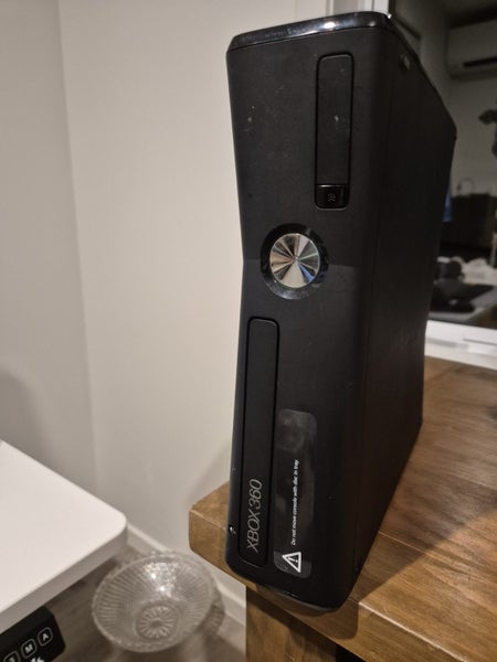 xbox 360S Carousel 1