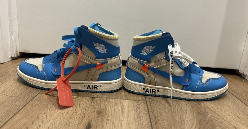 Nike Off-White x Air Jordan 1 Retro High OG “UNC” 2018 Carousel 2