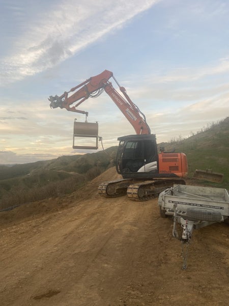 Hitachi 130 LCN 202262863858917763117