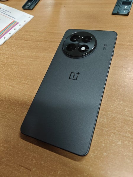 Brand New Condition One Plus Ace 5 Pro Black 12gb+256gb636168186501141120