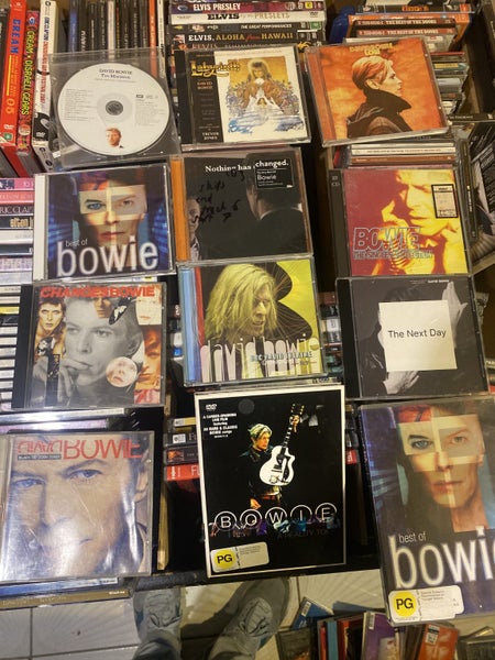 * bulk buy x 12 DAVID BOWIE CDS & DVDS ** Carousel 2