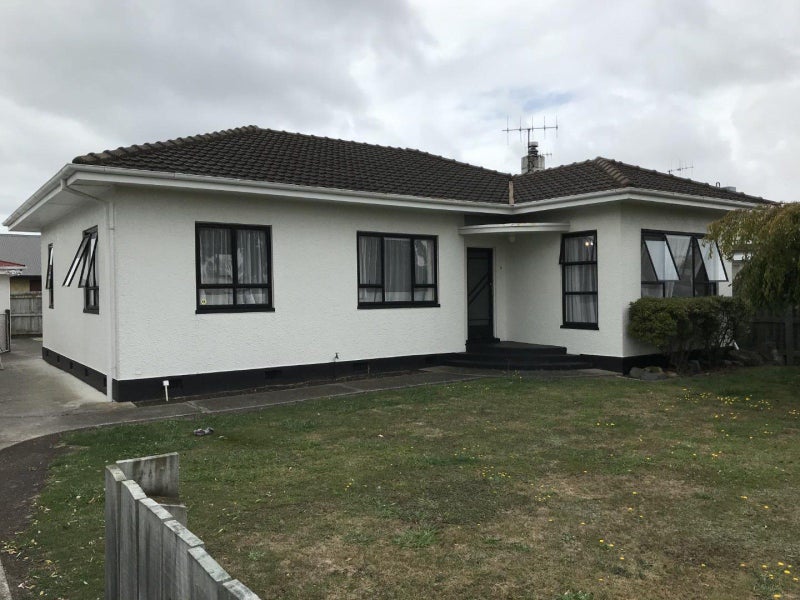 Image 1 of 6