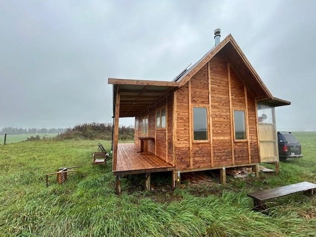 Image 1 of 5