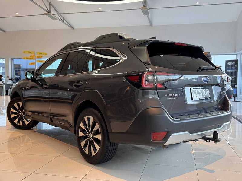 2023 Subaru Outback Touring 2.5P/4WD62865833960067112