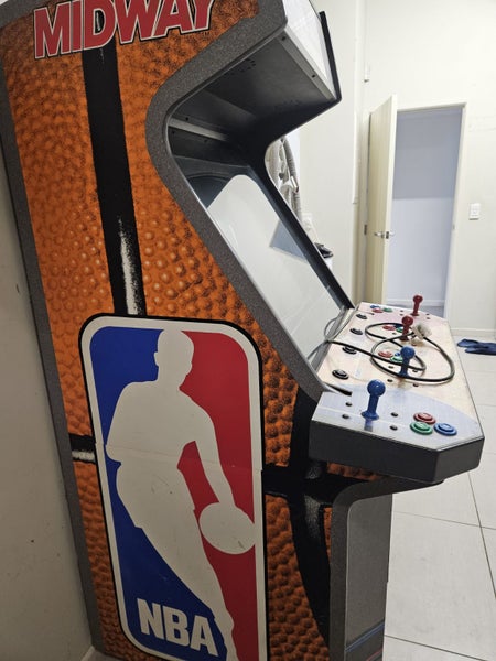NBA JAM PIN BALL MACHINE Carousel 2