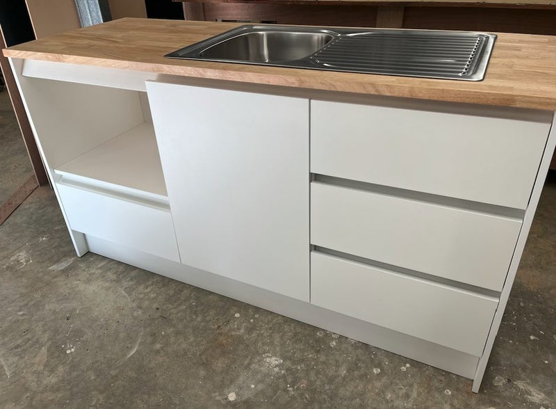Ready Now! Kitchenette with appliance shelf / new 1650-mm wide *Fully Assembled* Carousel 1