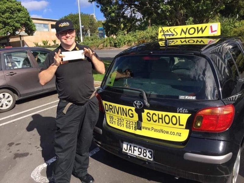 Driving lessons Auckland- best service, best rates Carousel 2