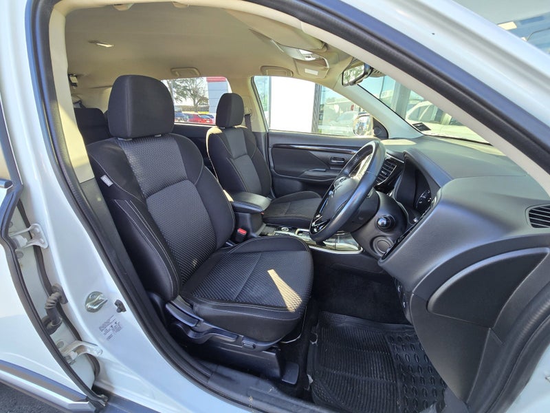 2021 Mitsubishi Outlander LS 2.4P/4WD/CVT62863264035970112