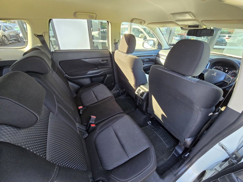 2021 Mitsubishi Outlander LS 2.4P/4WD/CVT62863264035970114
