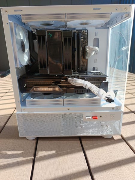 Gaming PC RX 9070 XT | Ryzen 5 9600X | 32GB DDR5 | 1TB NVMe | MUST GO63003850510593111