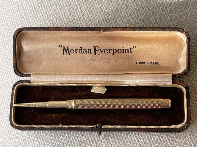 9ct gold pencil Carousel 1