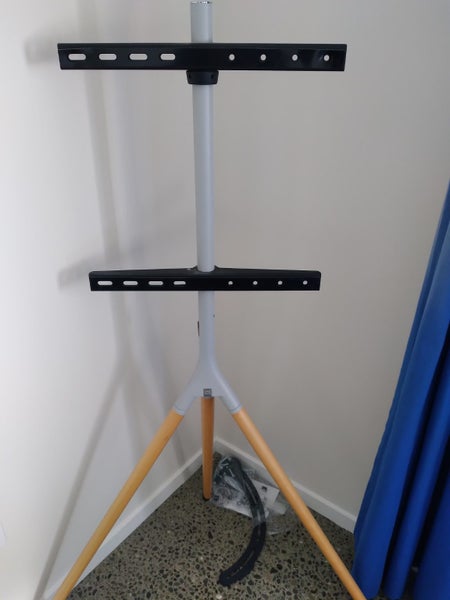 One For All TV Floor Stand - Oak and silver grey WM 7472 Carousel 2