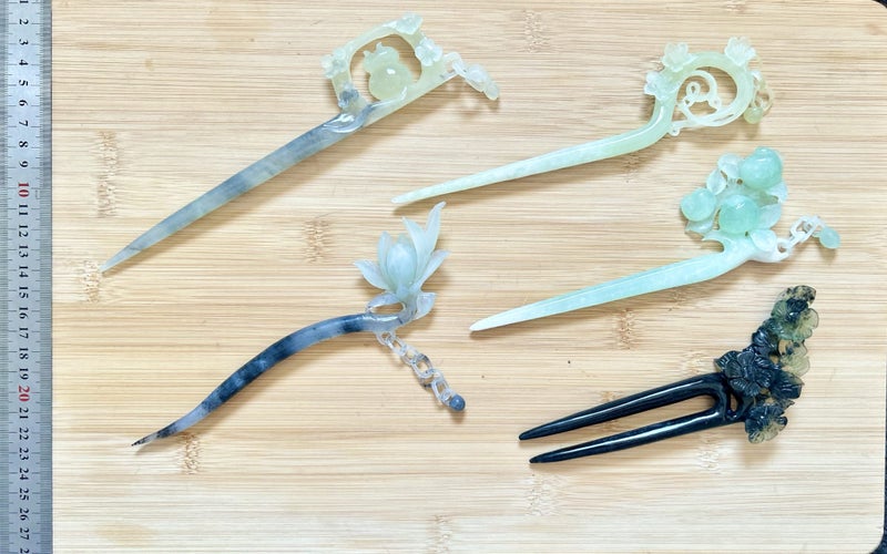 Jade hairpin Carousel 8