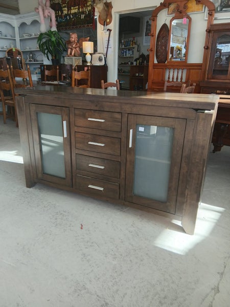 1288 MODERN BUFFET Carousel 2