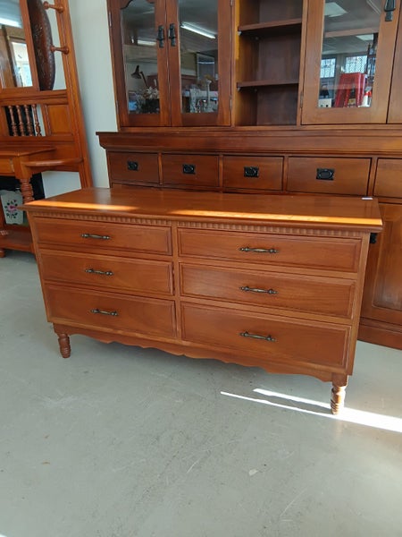 1291 RETRO 6 DRAWER LOWBOY Carousel 1