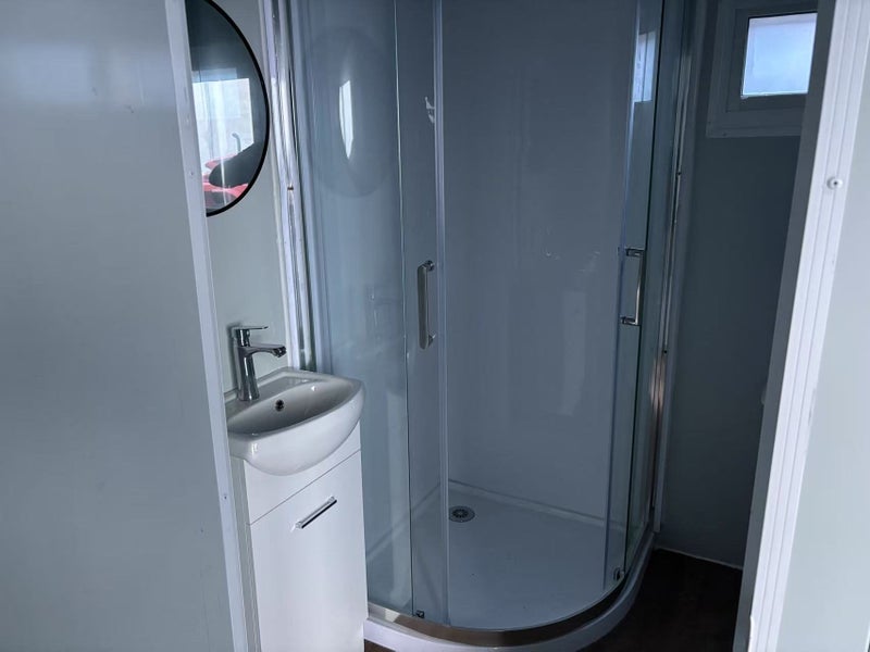 6mx3m Self-contained Cabin 18sqm-with bathroom kitchen62932728893187111