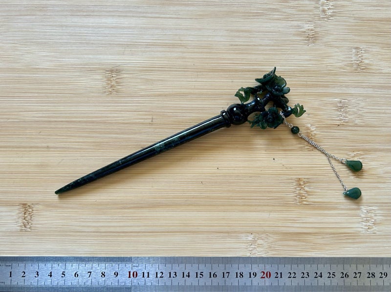 Jade hairpin Carousel 1