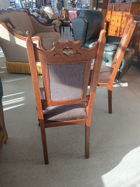 1296 PAIR OF VINTAGE DINING CHAIRS Carousel 5