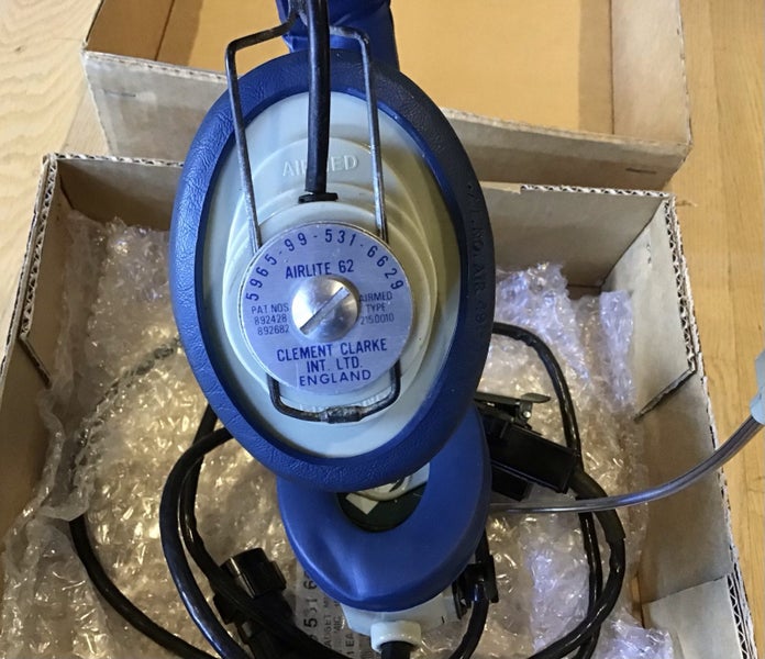 Clement Clark Airlite 62 Aviation Headset Made in England Carousel 1