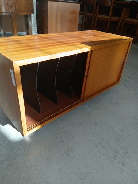 1299 RETRO RECORD CABINET Carousel 5