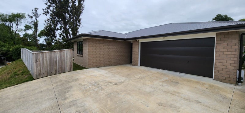 Image 1 of 10