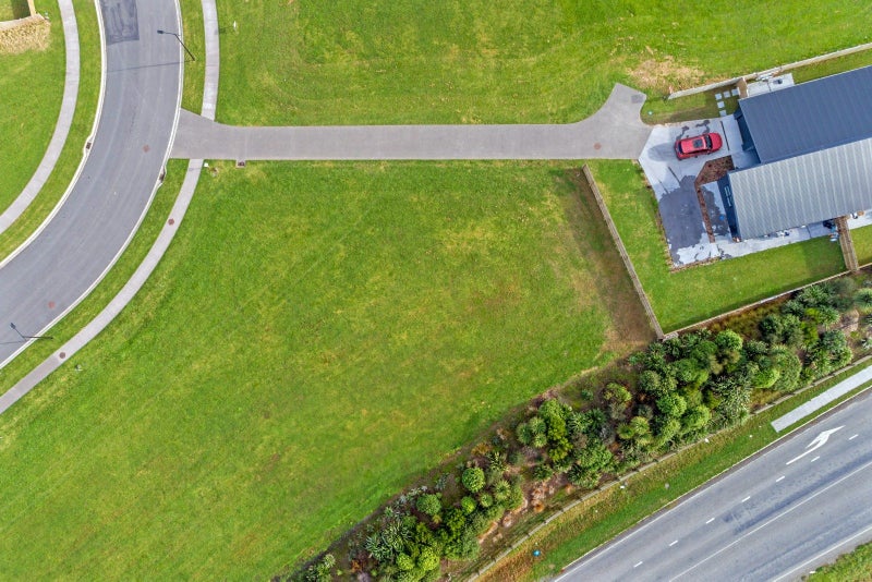 Sun-soaked section in new subdivision63612205588097113