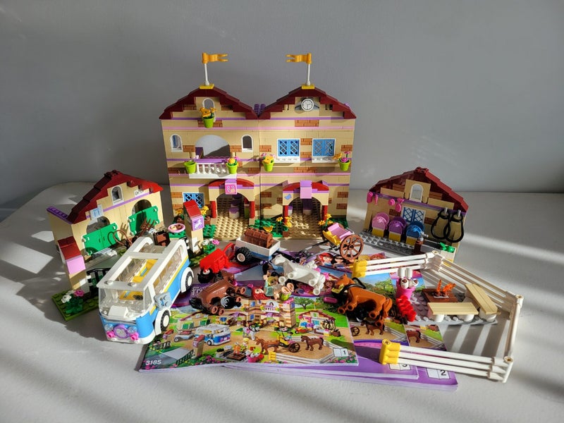 *$1RES* Lego Friends Set - 3185 Summer Riding School62865825024257113