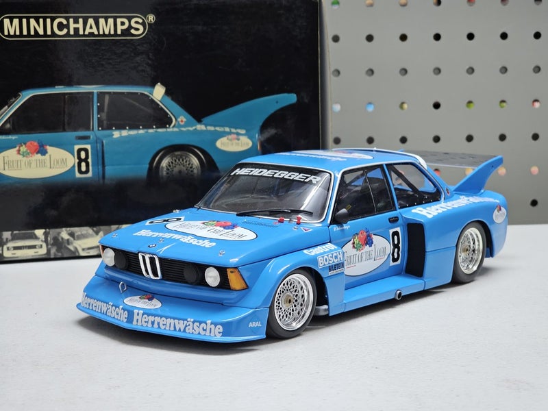 1/18 BMW 320i - Fruit of the Loom DRM 1977 Carousel 1