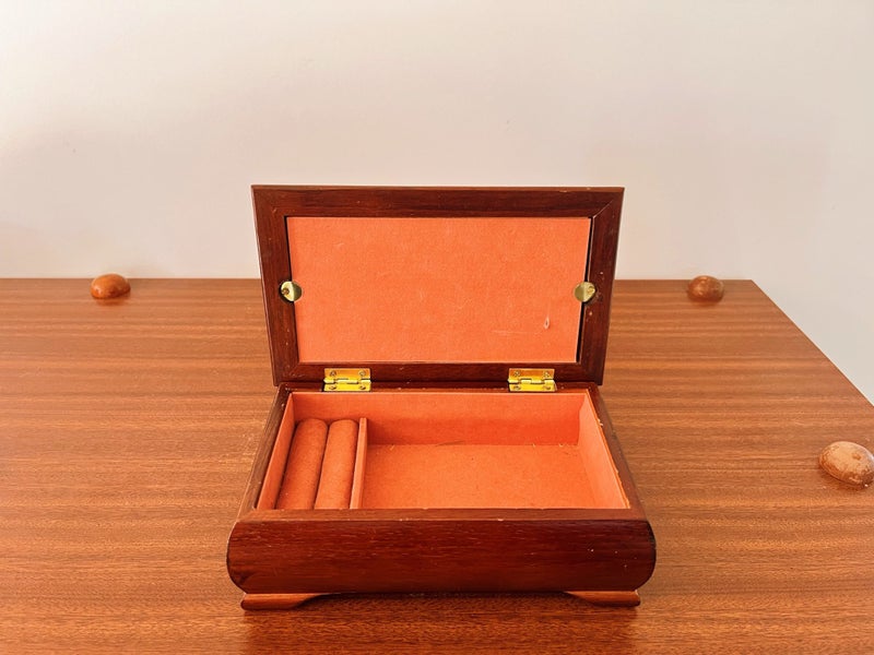 Vintage Wooden Floral Jewellery Box Carousel 2