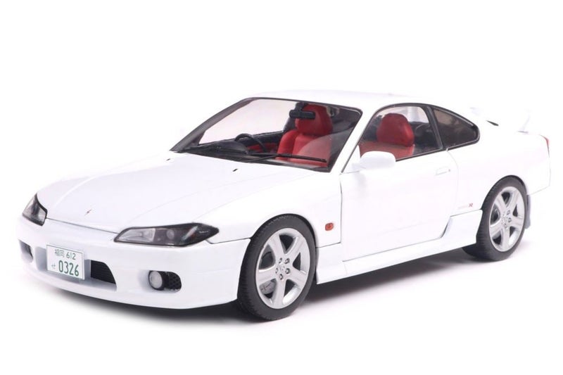 Nissan Silvia S15 Spec-R Aero 1999 1/18 scale diecast model SOLIDO Carousel 2