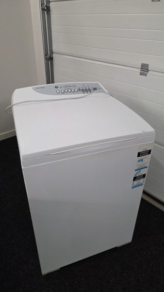 Fisher and Paykel Top Loader Washing Machine62863870117121116