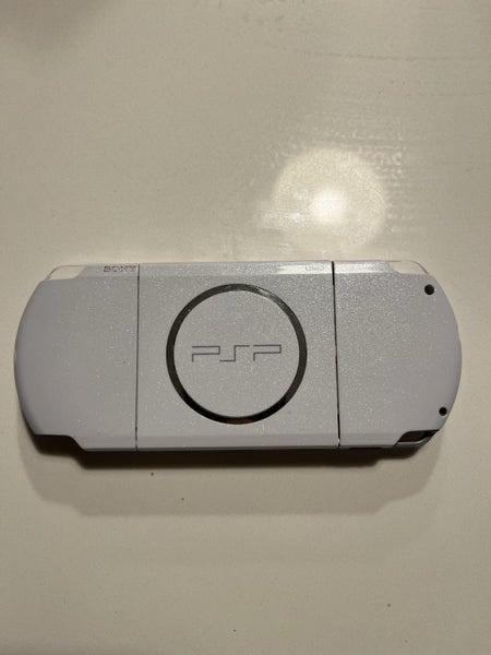 PSP 3000 White with Clicky buttons - 64gb Carousel 2