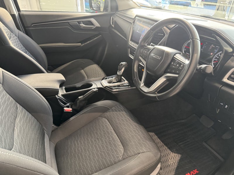 2023 Isuzu D-Max LS D/C 2WD 3.062863262072705111