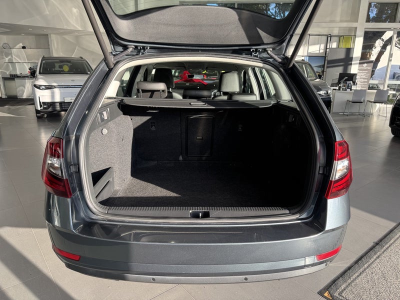 2020 Skoda Octavia WGN TSI 132K62863262108289114