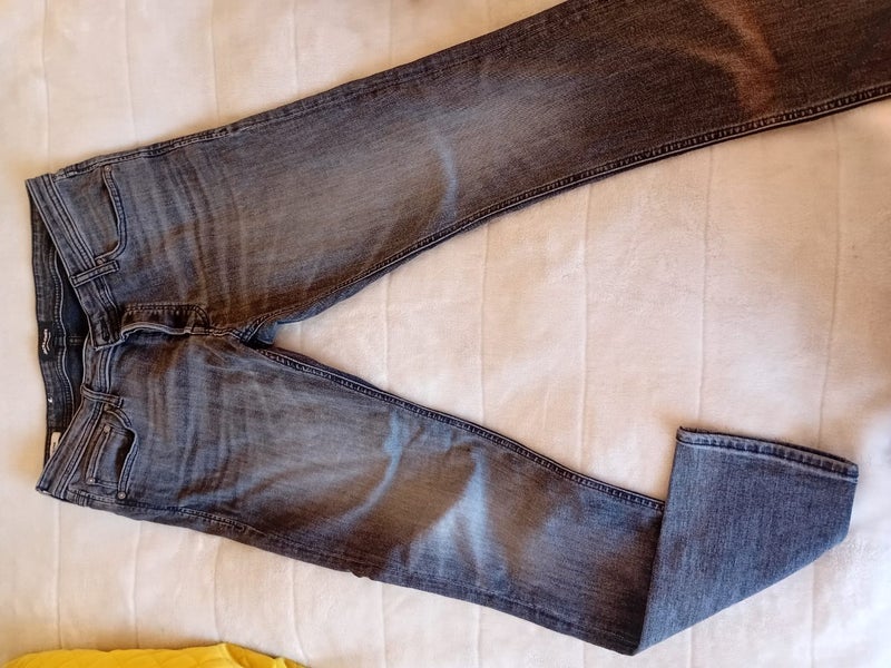 Mens Jack and Jones jeans Carousel 1