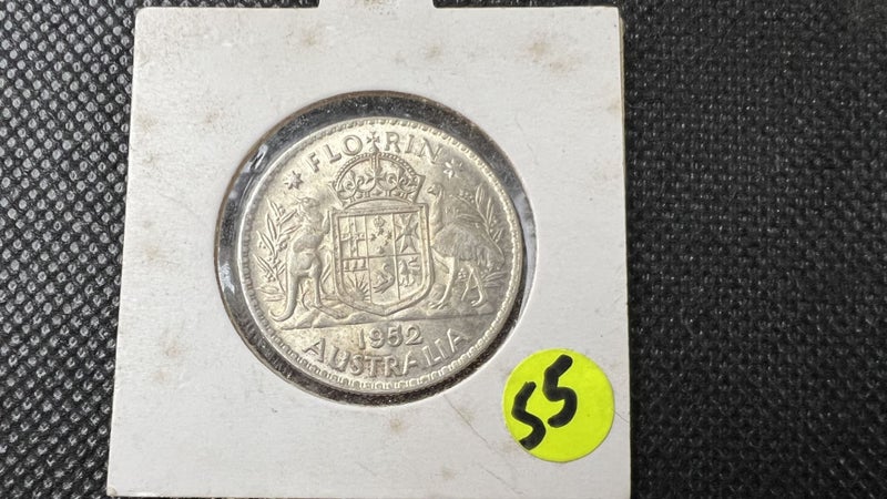 1952 Australian One Florin Silver Coin - Uncirculated - Lot E531 Carousel 1