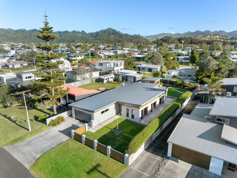 Image 3 of 34