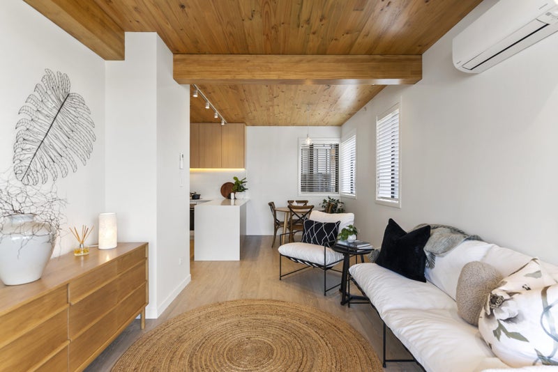 Reserve Set at $689,000! This Must Go!64538211043202112