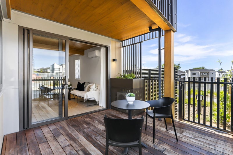 Reserve Set at $689,000! This Must Go!64538211043202114