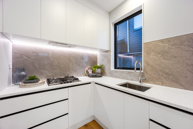 Multi-generational Living at its Finest!62866859430275113