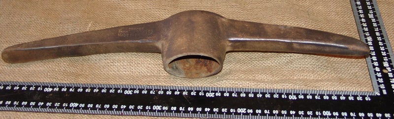 Brades - Miners Style Pick Axe Head (E19) Carousel 7