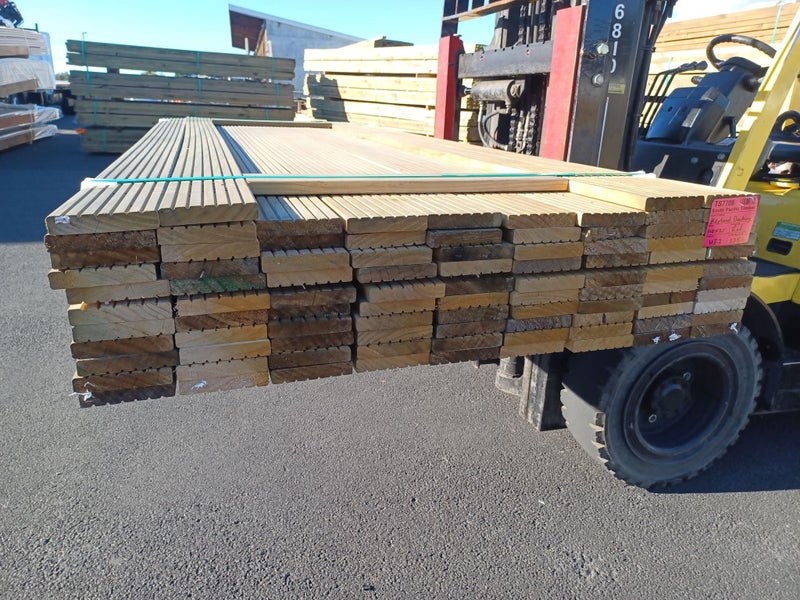 KEYLAND DECKING - 110 x 21mm H3.2 KD - GRIP TREAD - 225.6m - TS7708 Carousel 2
