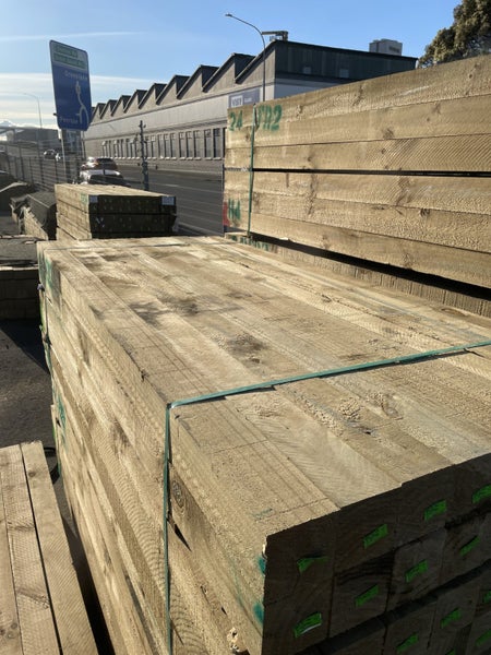 100x100 Fence Posts H4 RS 2.4m Carousel 2