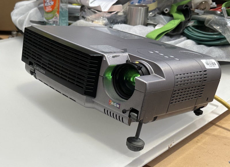 Mitsubishi XD300U Projector (Faulty) - $1 Reserve (PU15 Cubby) Carousel 1