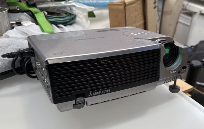 Mitsubishi XD300U Projector (Faulty) - $1 Reserve (PU15 Cubby) Carousel 2