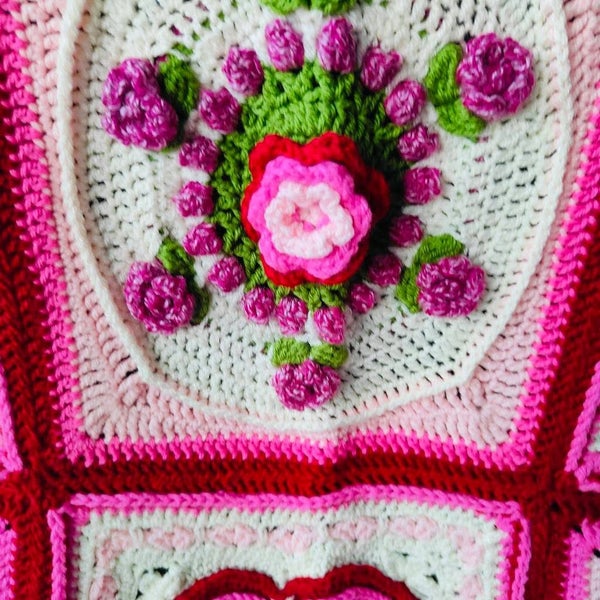 Stunning baby blanket in cream & pinks Carousel 2