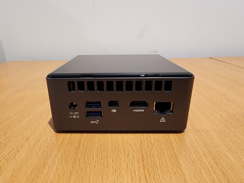 Intel NUC Desktop PC, Intel i5 8265U, 8GB RAM DDR4, AMD Radeon 540X GPU62865827456130113