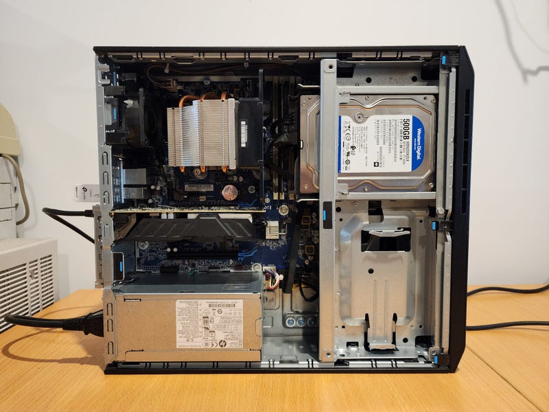 Workstation / Gaming PC / Xeon E 2124G / 16 GB RAM DDR462864738421633111
